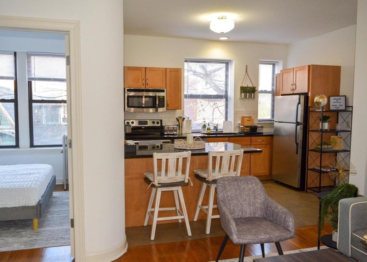 Apartment Prime Location 3brgem Near Of Chicago