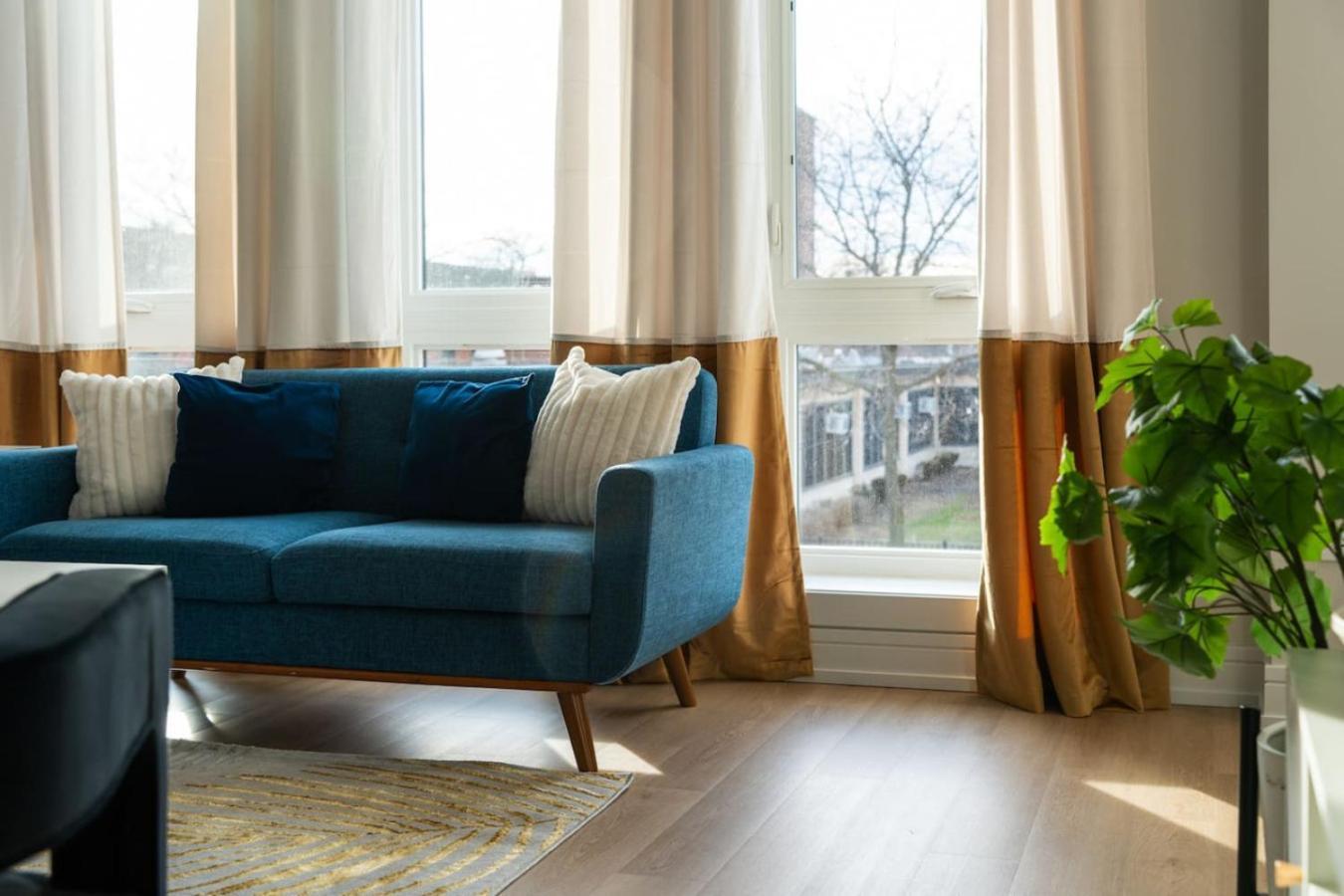 Affordable Private 2 Apartment Chicago