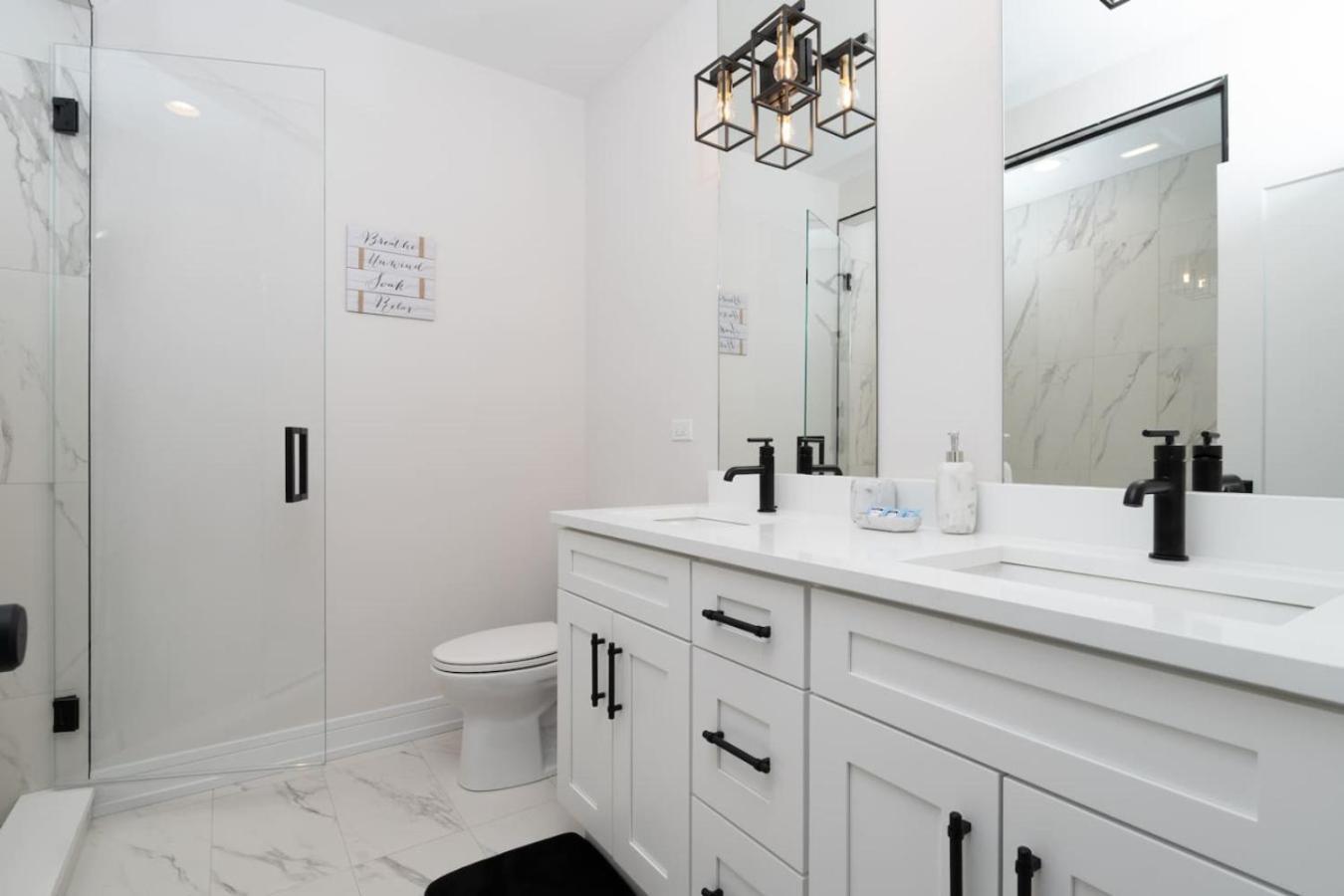 Affordable Private * Chicago
