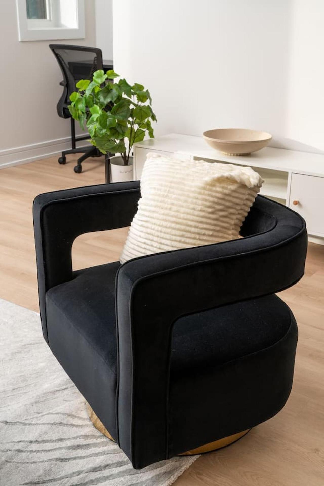 Affordable Private 1 Apartment Chicago