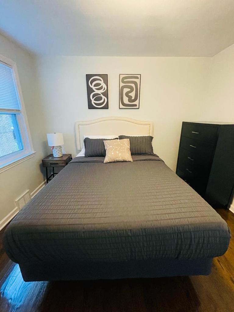 Apartment Spacious 3 Bed 2 Bath In Rogers Park