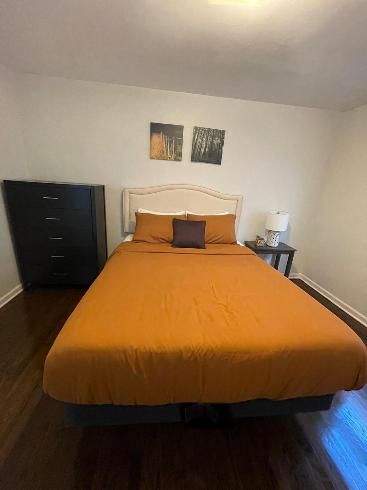 Spacious 3 Bed 2 Bath In Rogers Park Apartment Chicago