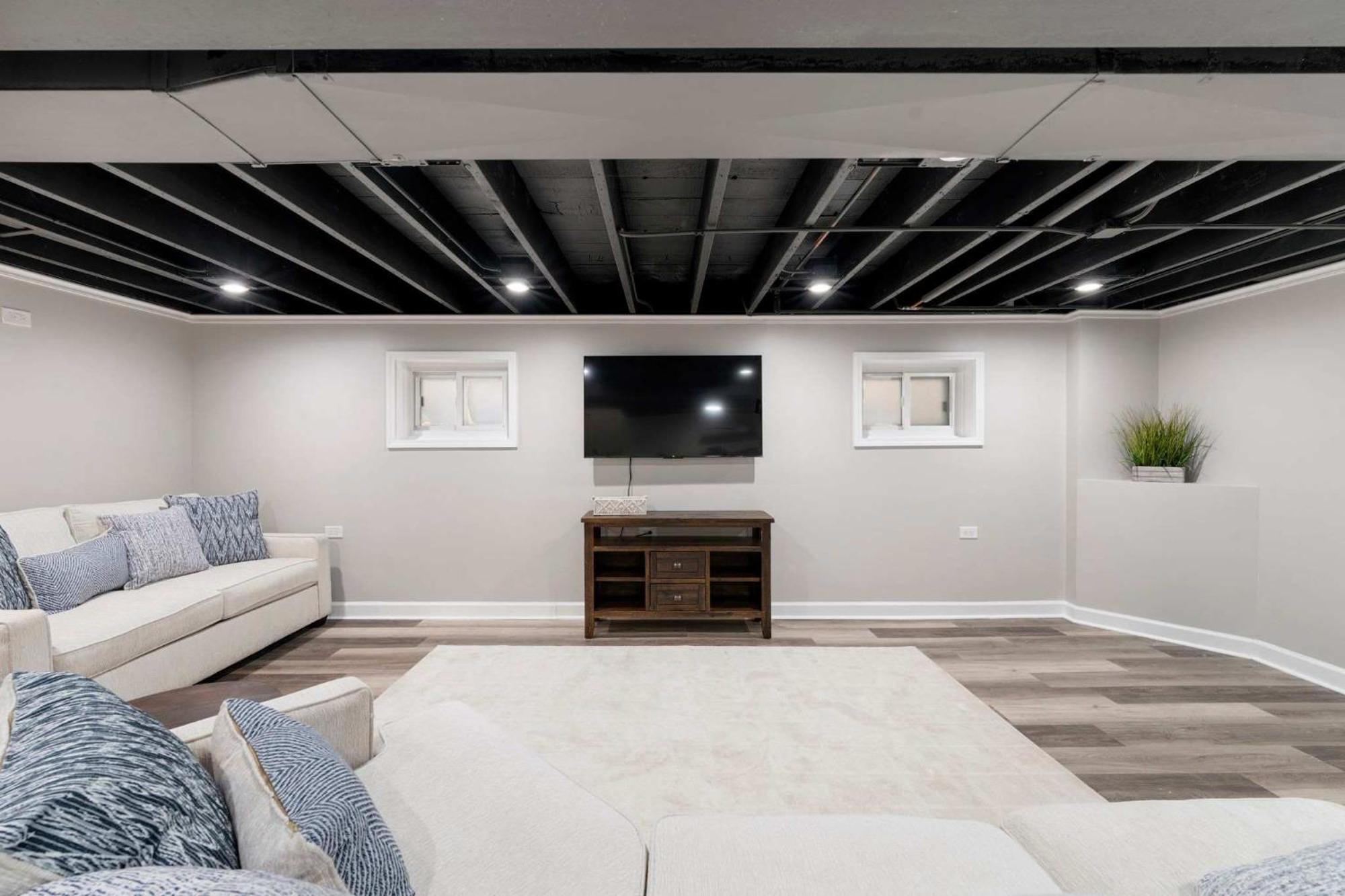 Spacious In Apartment Chicago