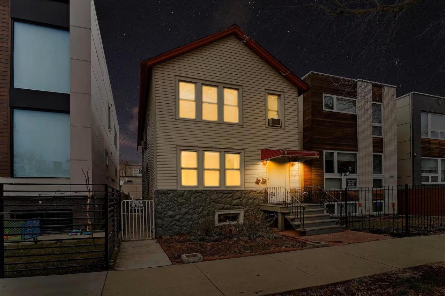 Apartment Explore The Sleek 2br Gem In North Chicago