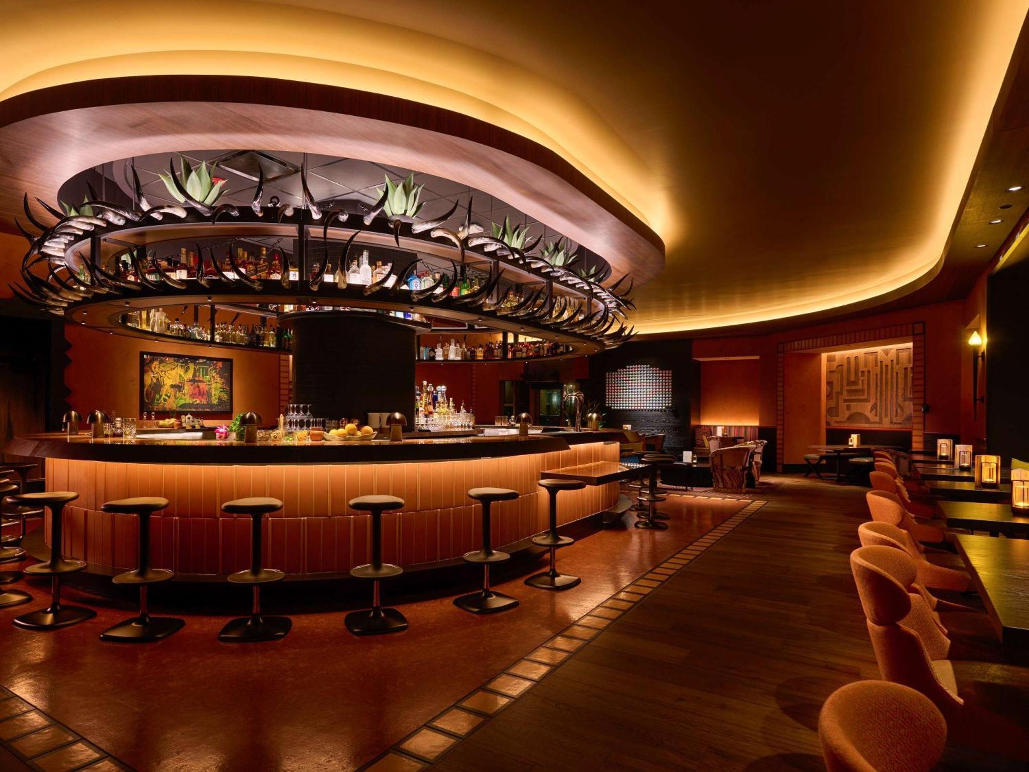 Fairmont Millennium Park Hotel 4*