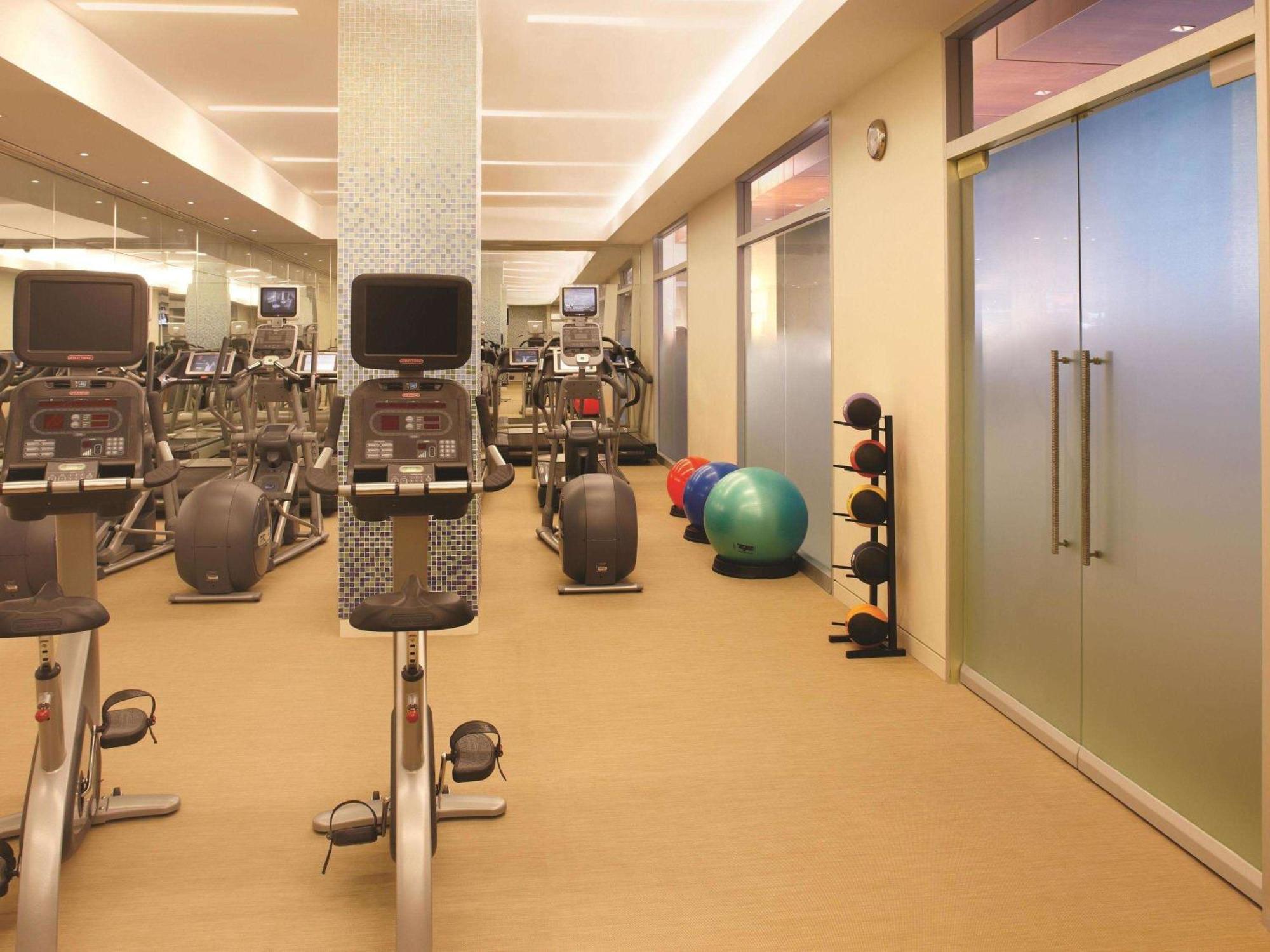 Hotel Fairmont Millennium Park 4*