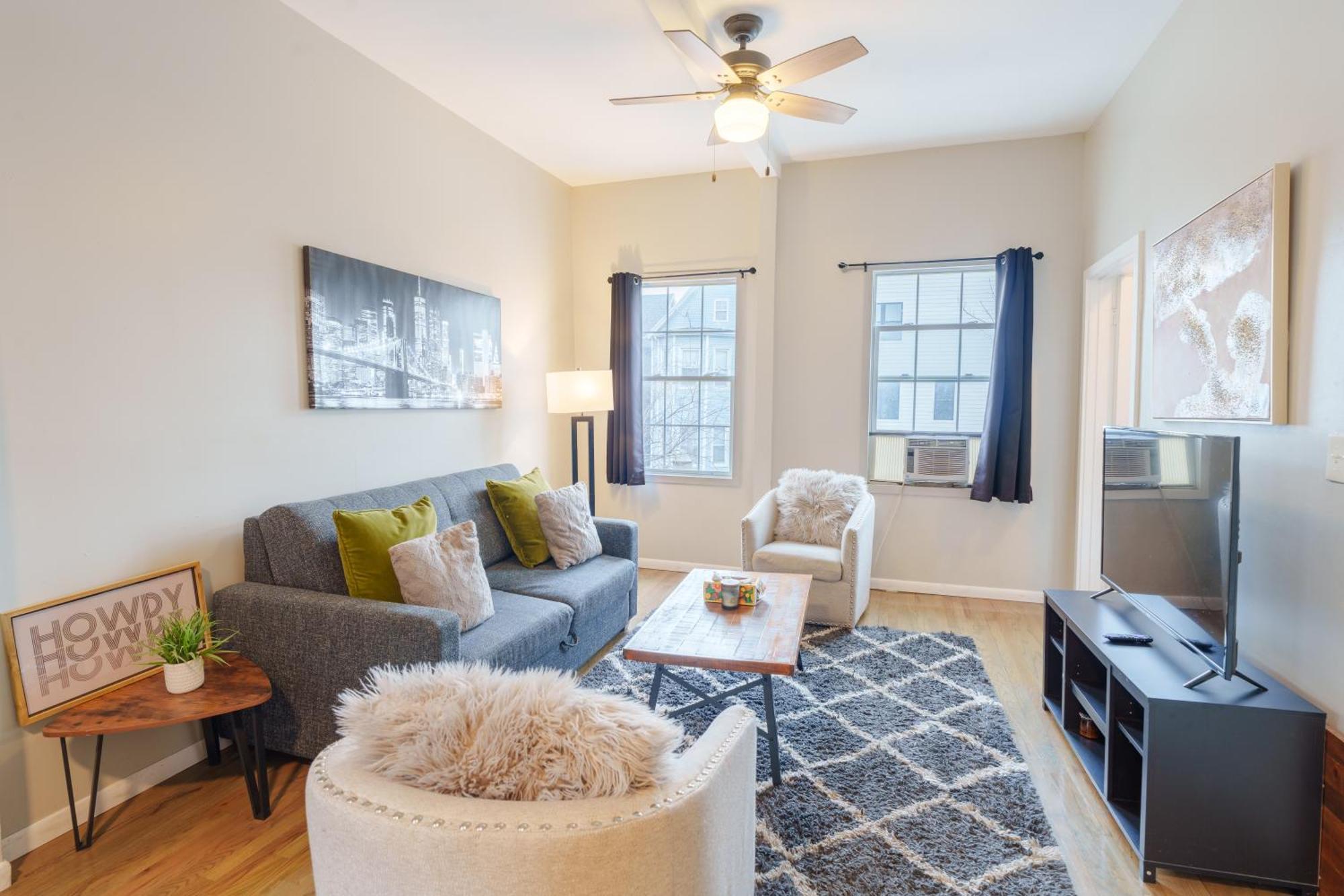 Bright & Modern 3br And 1ba In Logan Square Apartment *