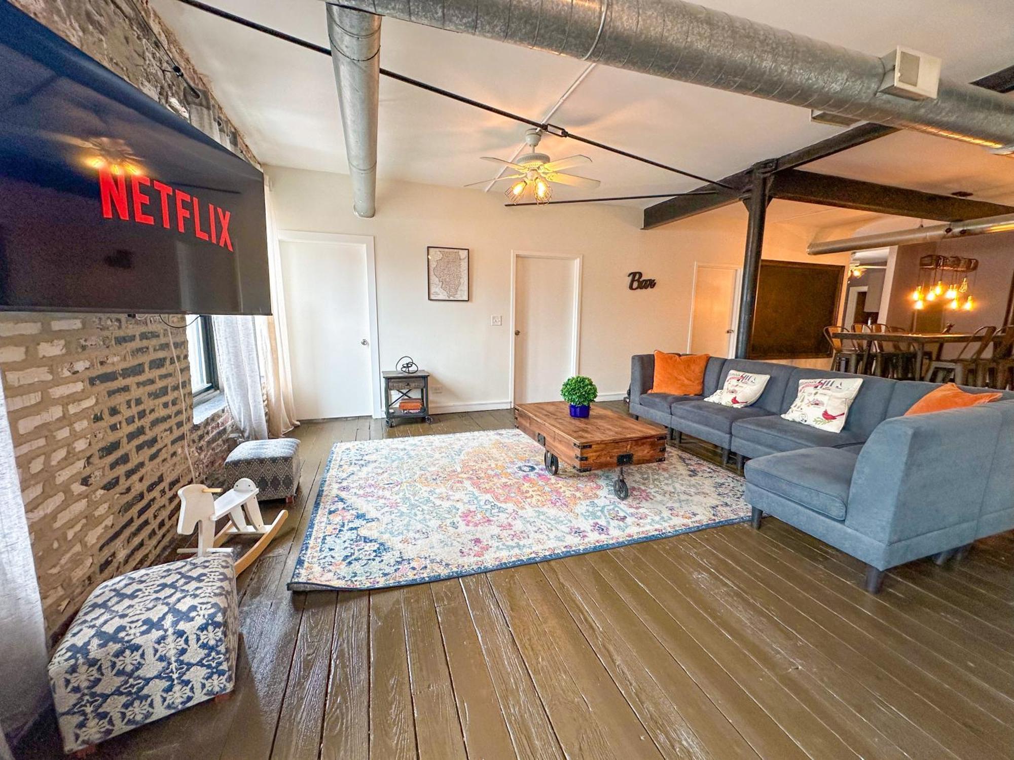 Apartment Mccormick Huge 3br With Pool Table, Optional Parking For Up To 8 Guests *