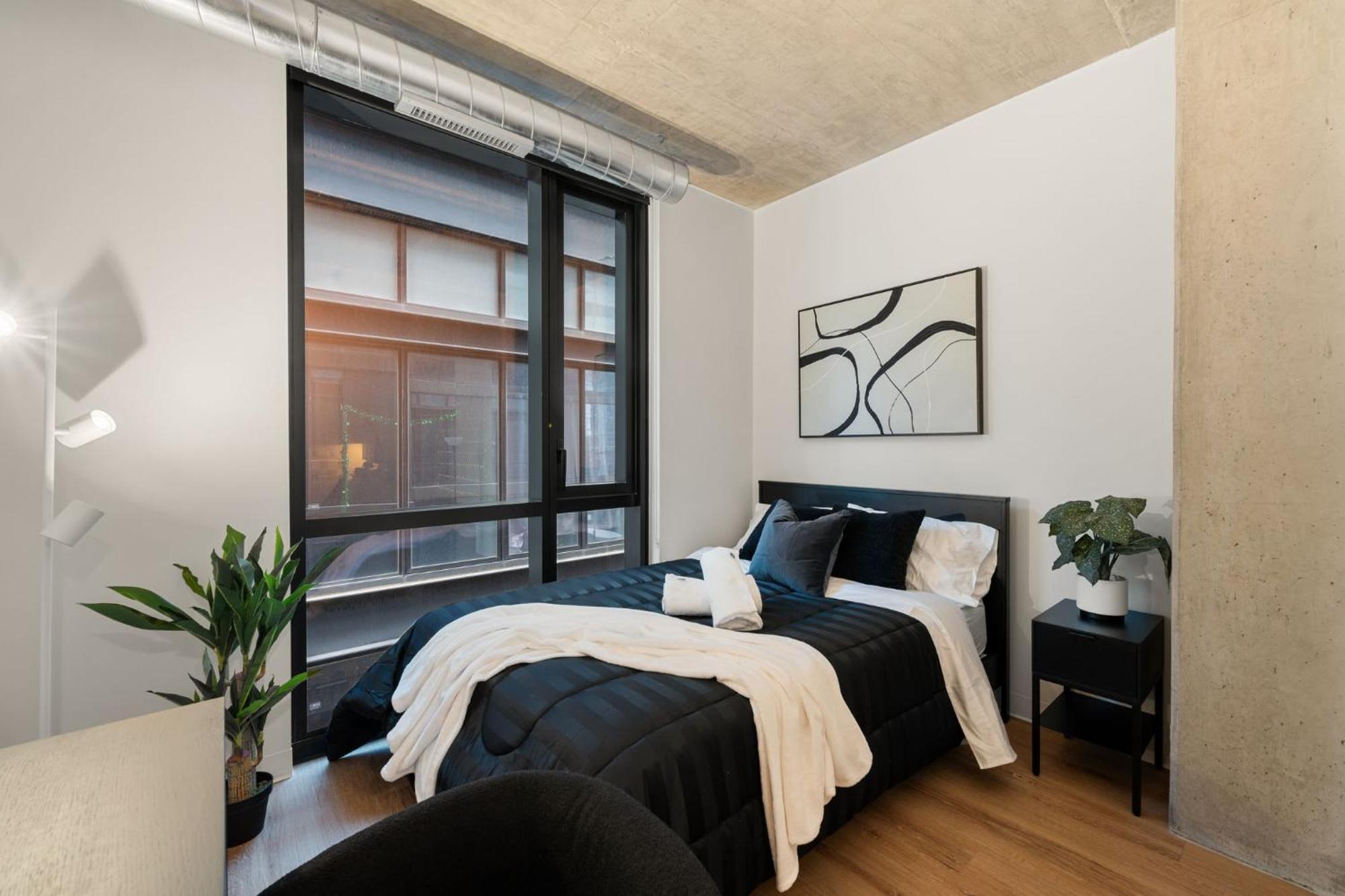 Lux 3 Bed 3 Bath High Rise With Gym & Amenities * Chicago