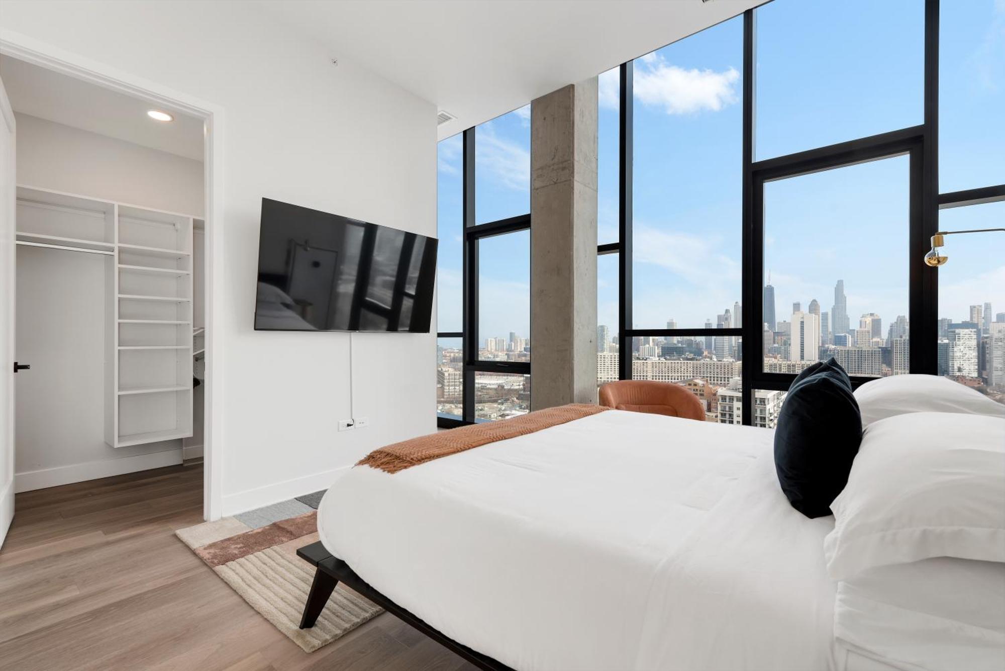 Apartment Avenir West Loop Penthouses With Iconic Views Chicago