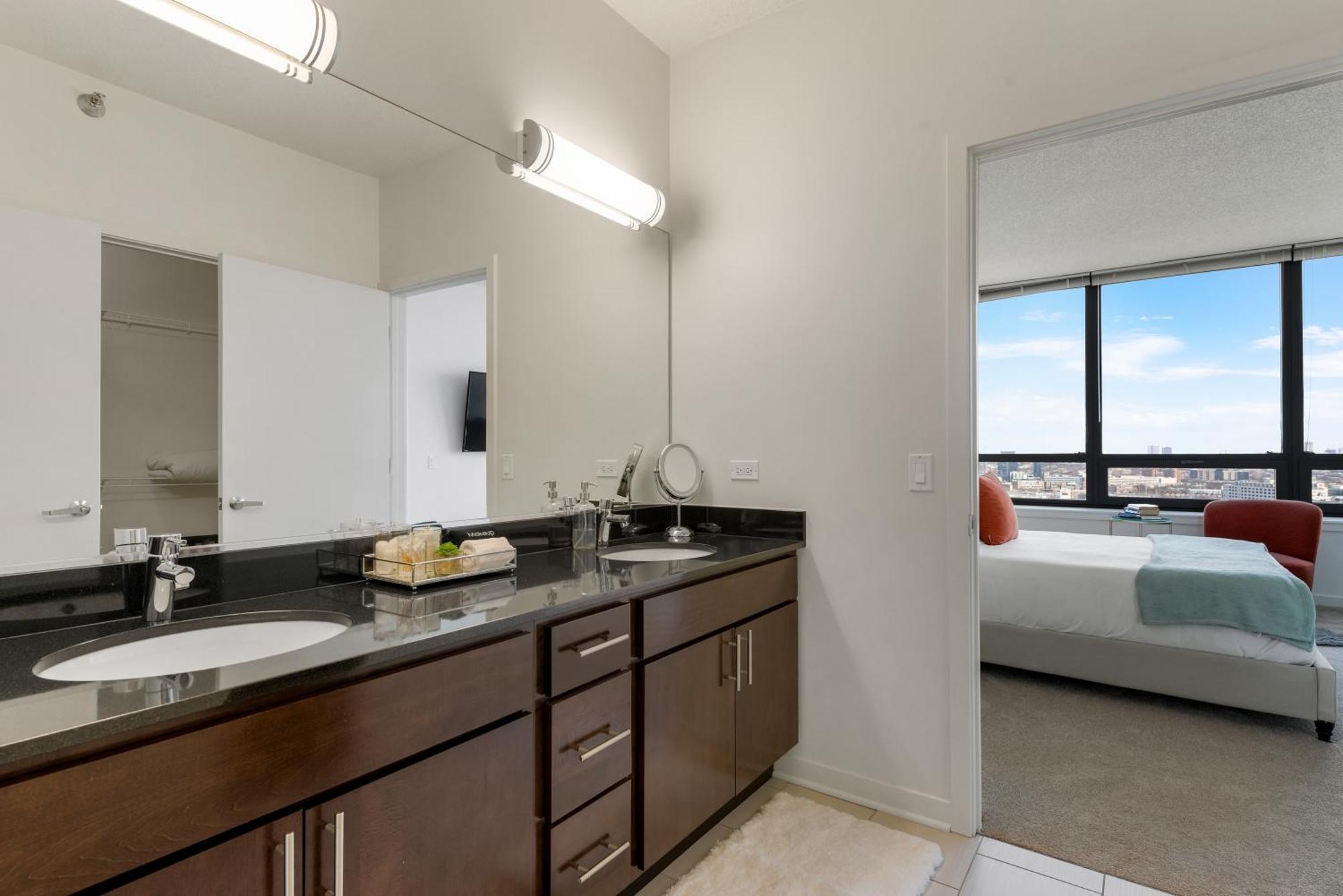 Apartment K2 Sky High With Stunning Views In West Loop Chicago
