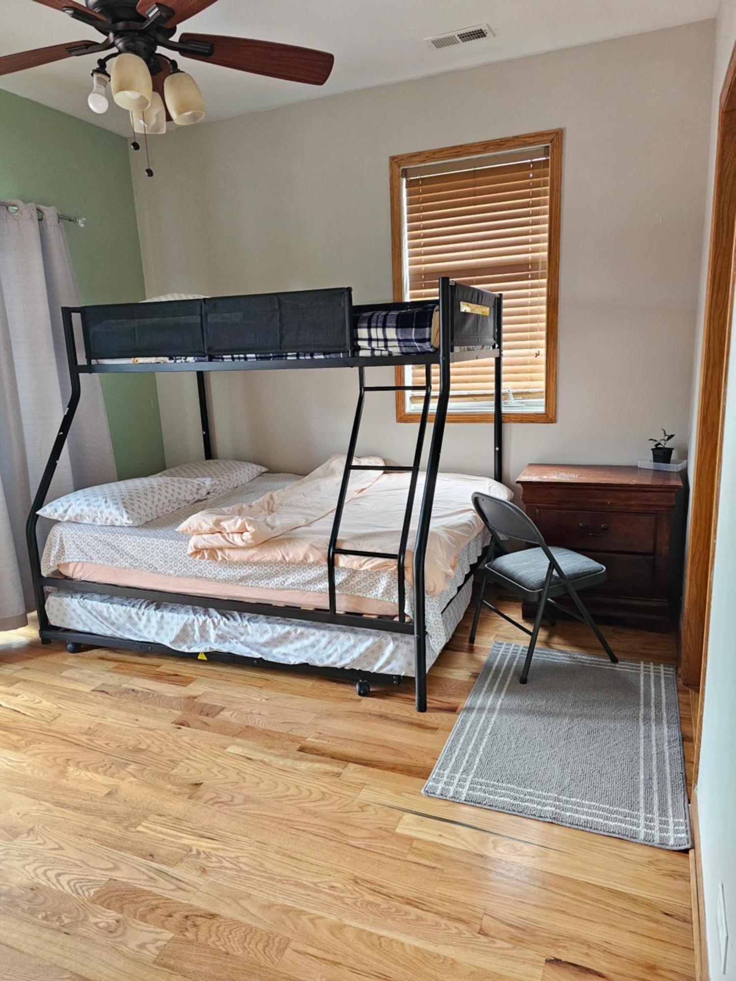 Homestay 5430 Happy Chicago
