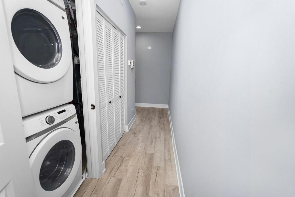 Apartment Spacious 3Br Family Oasis Sleeps 8 With Free Parking Near Medical District, Douglas Park And University Of Illinois Chicago Chicago