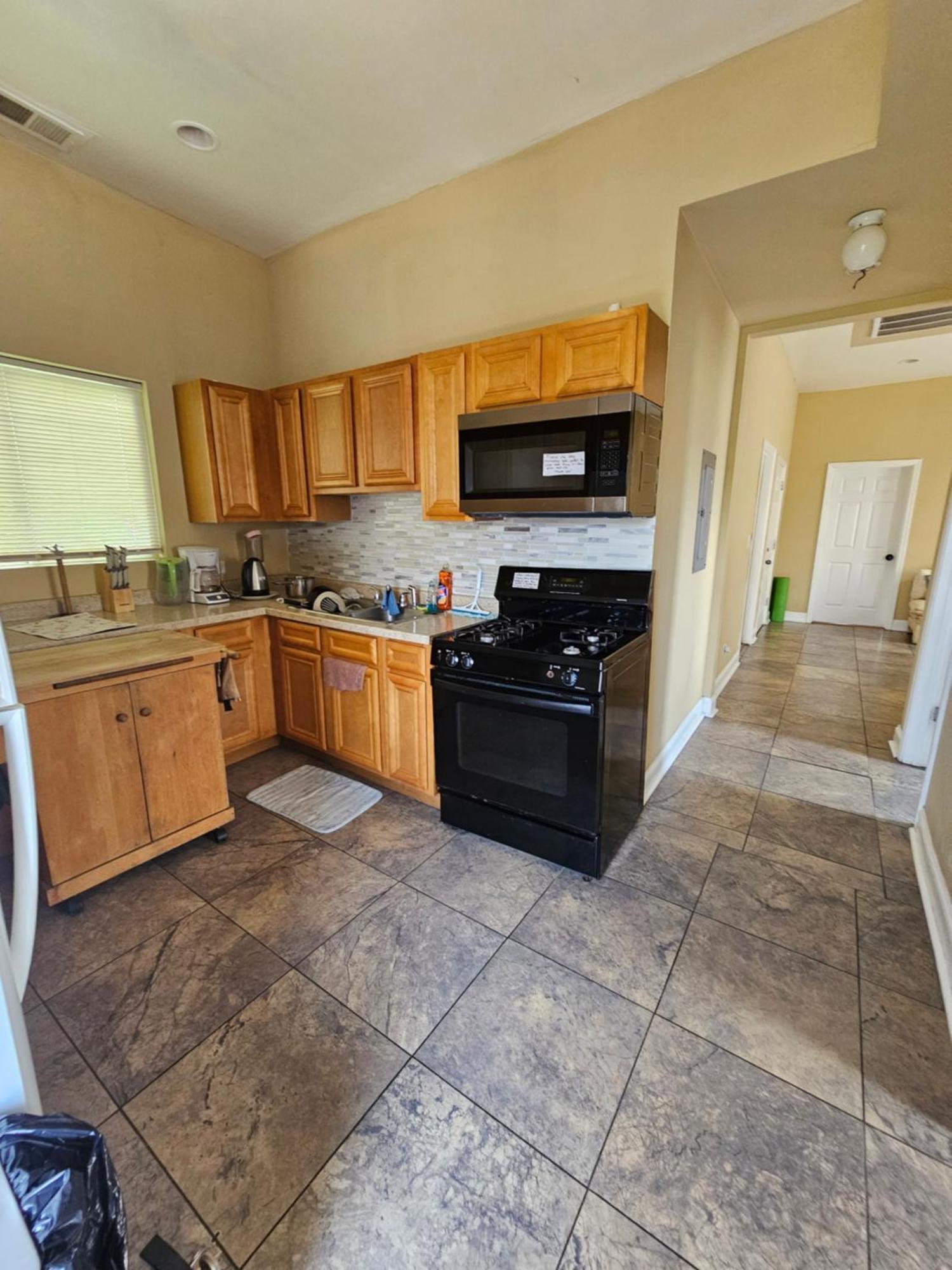 5430 Happy Homestay Chicago