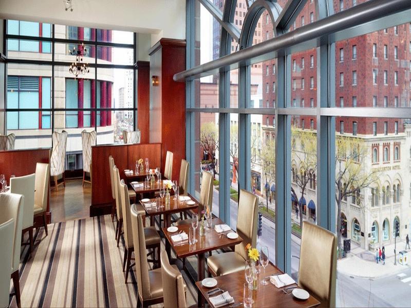 Hotel Omni Chicago