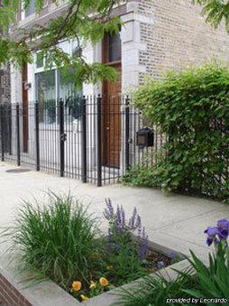 House Of Two Urns Bed & Breakfast