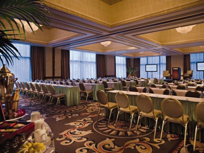 Omni Chicago