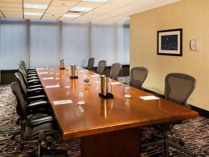 Doubletree By Hilton Magnificent Mile
