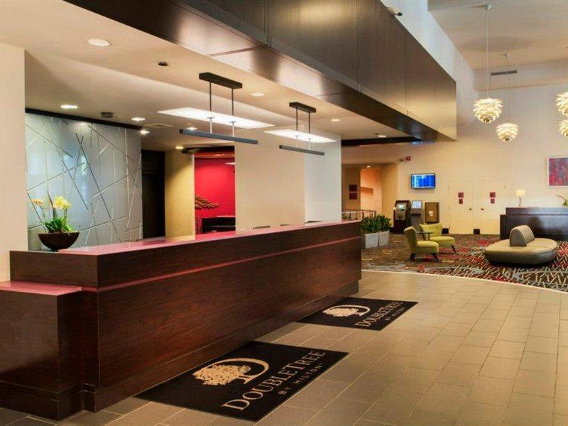 Hotel Doubletree By Hilton Magnificent Mile Chicago