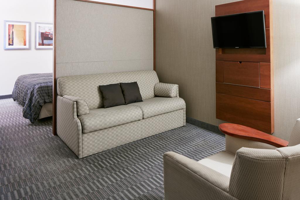River Hotel 4*