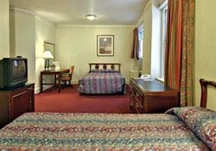 Travelodge By Wyndham Downtown
