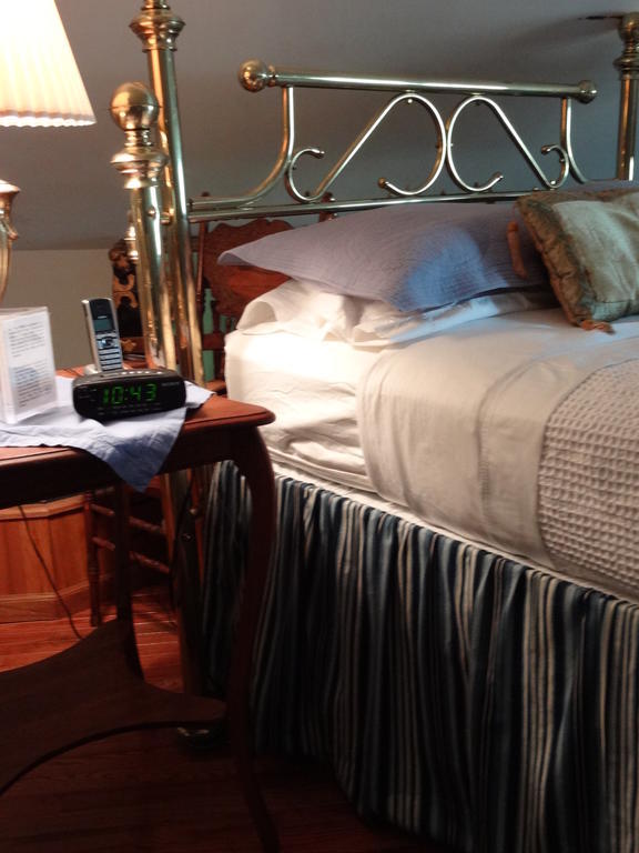 House Of Two Urns Bed & Breakfast 3*