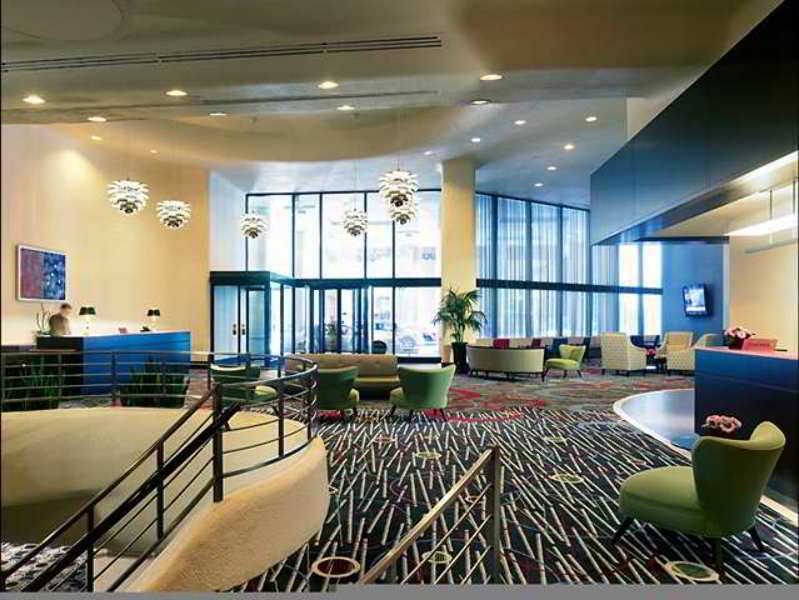 Doubletree By Hilton Magnificent Mile Hotel