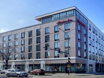 Hotel Hampton Inn Chicago North-Loyola Station, Il 3*