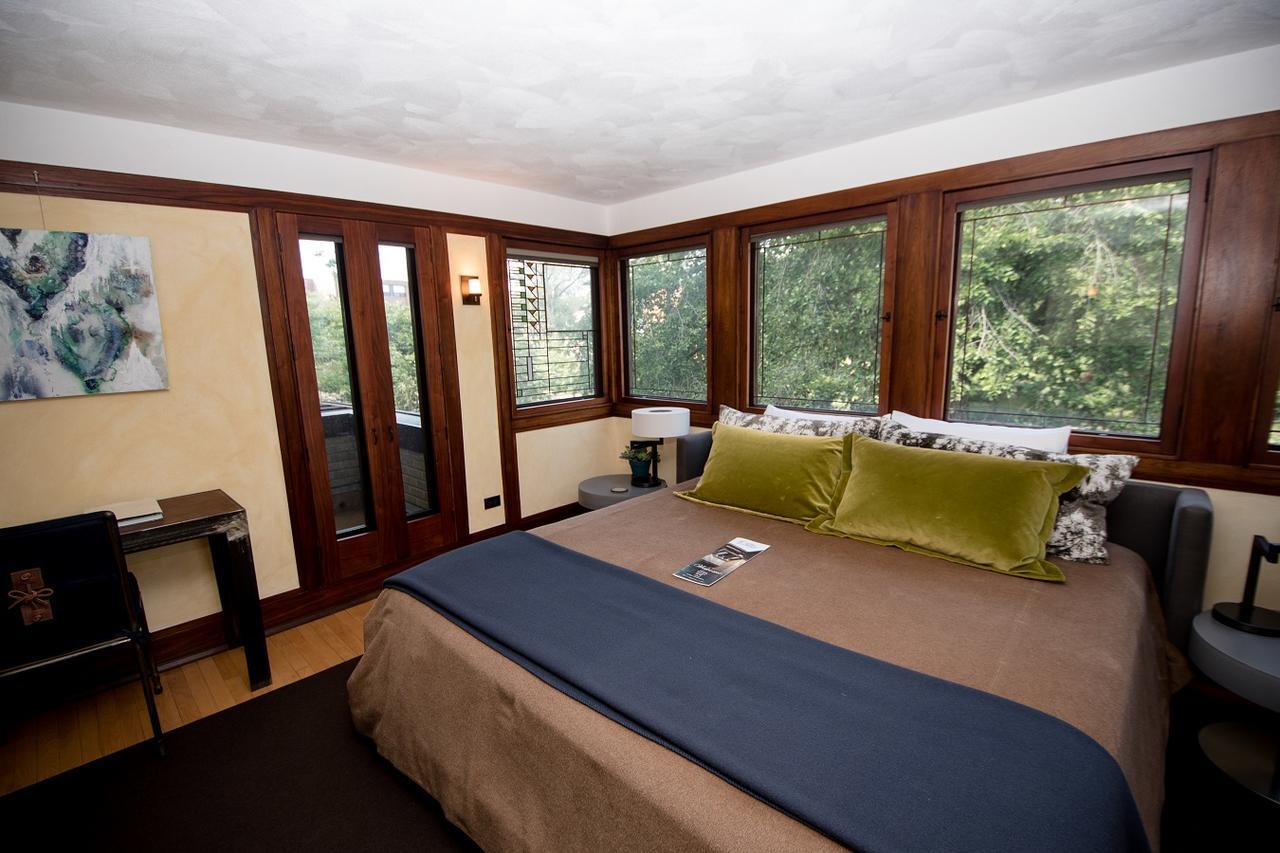 Frank Lloyd Wright's Emil Bach House Holiday home *