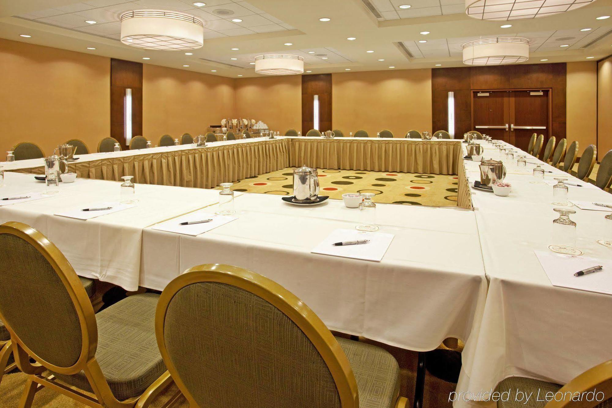 Hotel Crowne Plaza - West Loop By Ihg 3*