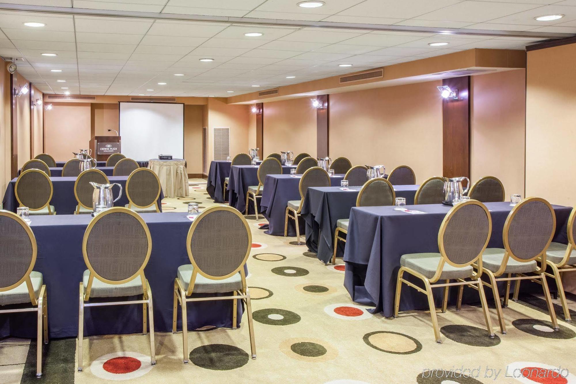 Crowne Plaza - West Loop By Ihg Hotel Chicago