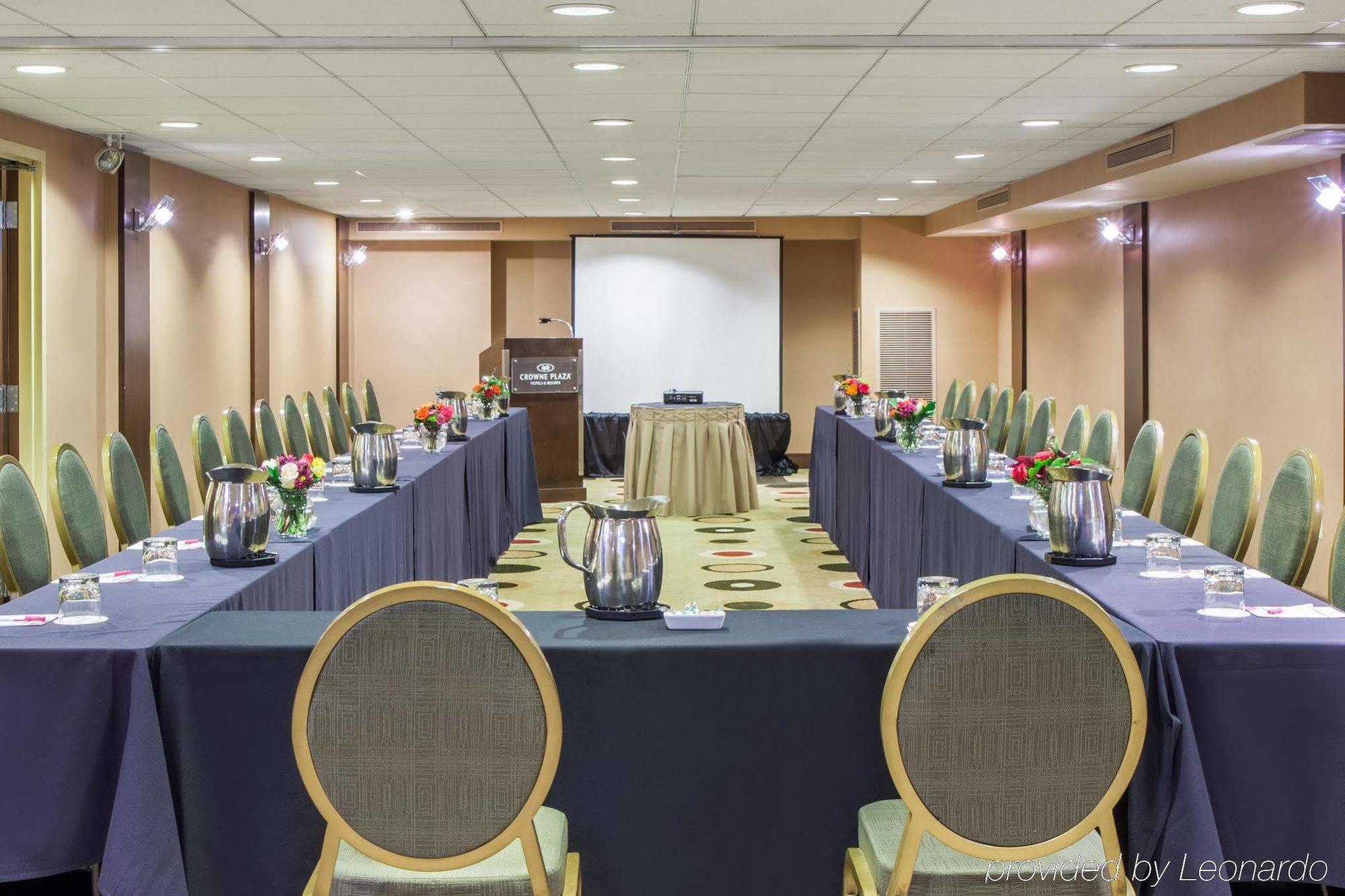 Hotel Crowne Plaza - West Loop By Ihg 3*