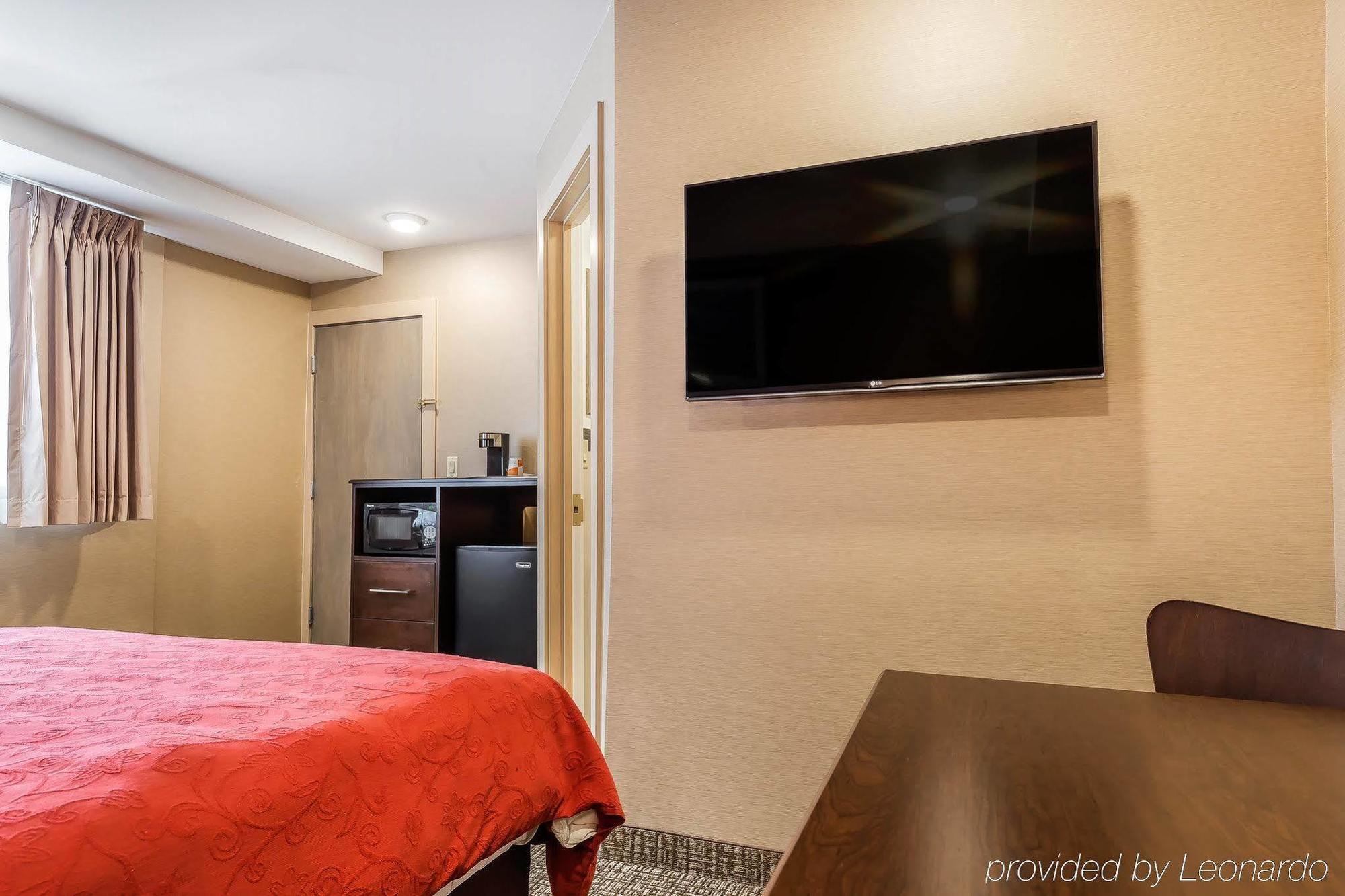Rodeway Inn 2*