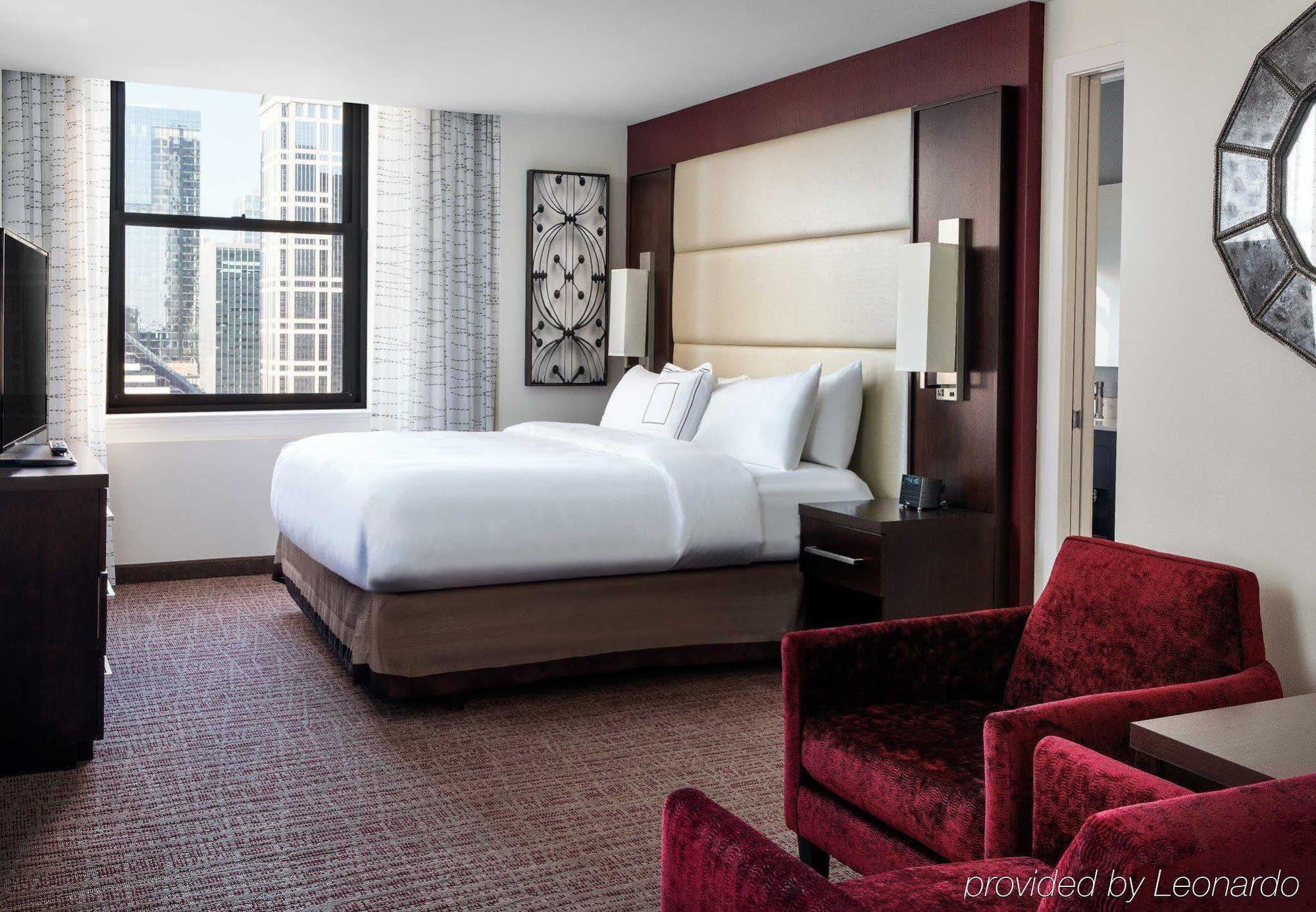 By Marriott Downtown/loop 3* Chicago