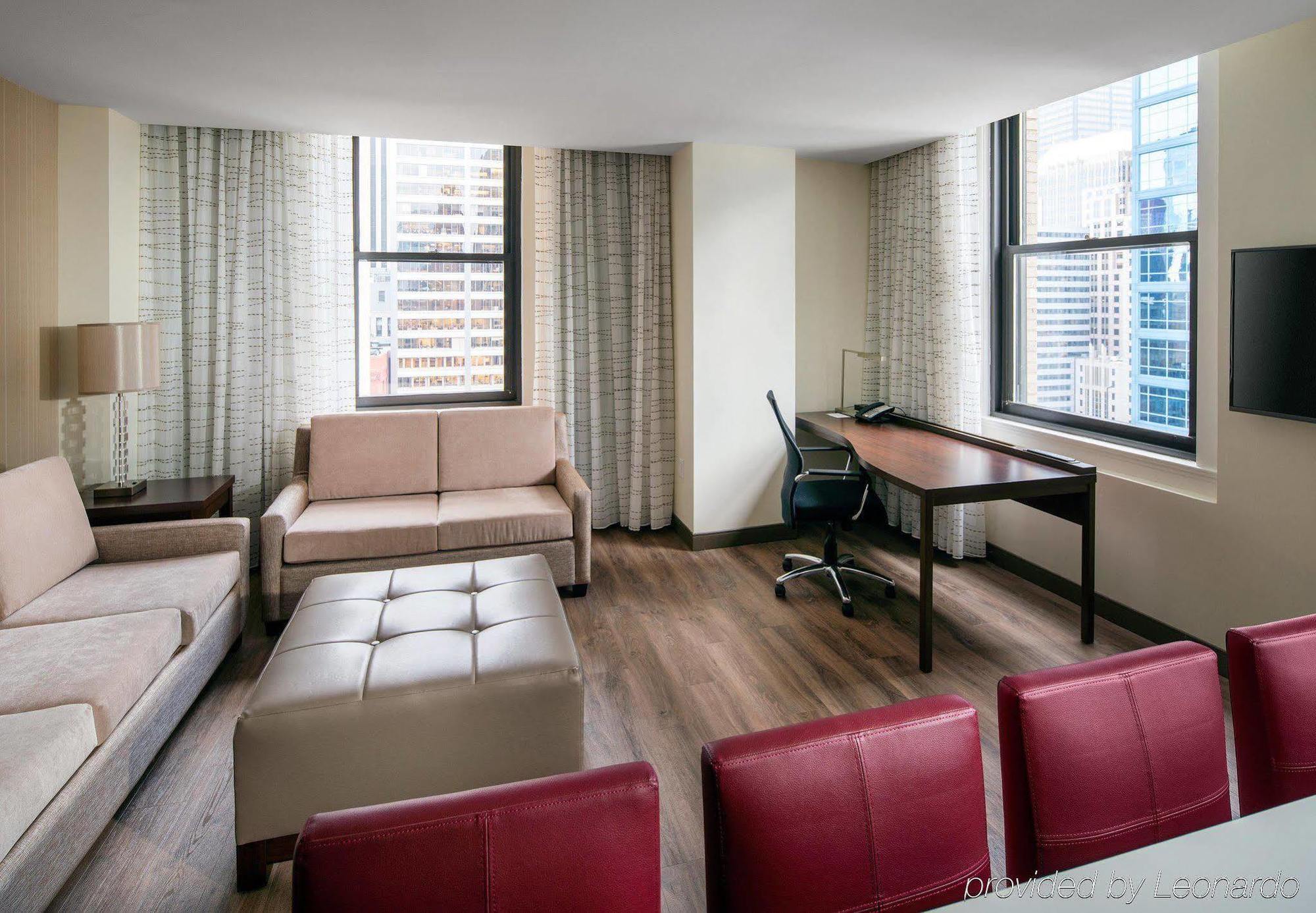 By Marriott Downtown/loop 3*