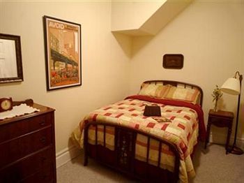 Old Hotel 2*