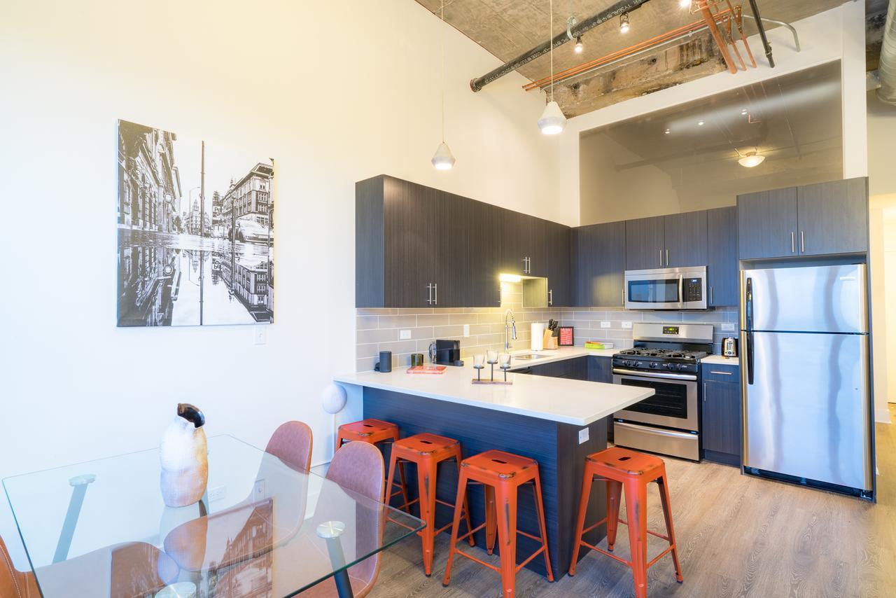 Apartment Mccormick Place Lofts By Cloud9