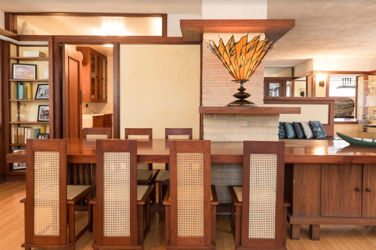 Frank Lloyd Wright's Emil Bach House Holiday home *
