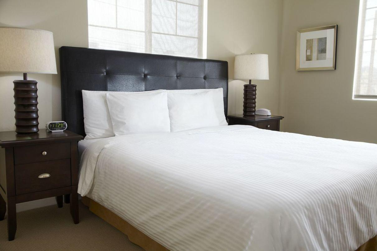 Oakwood At Millennium Park Plaza Aparthotel 3*