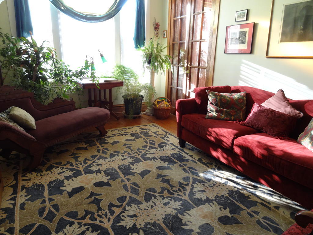 House Of Two Urns Bed & Breakfast Chicago