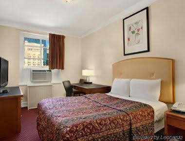 Travelodge By Wyndham Downtown