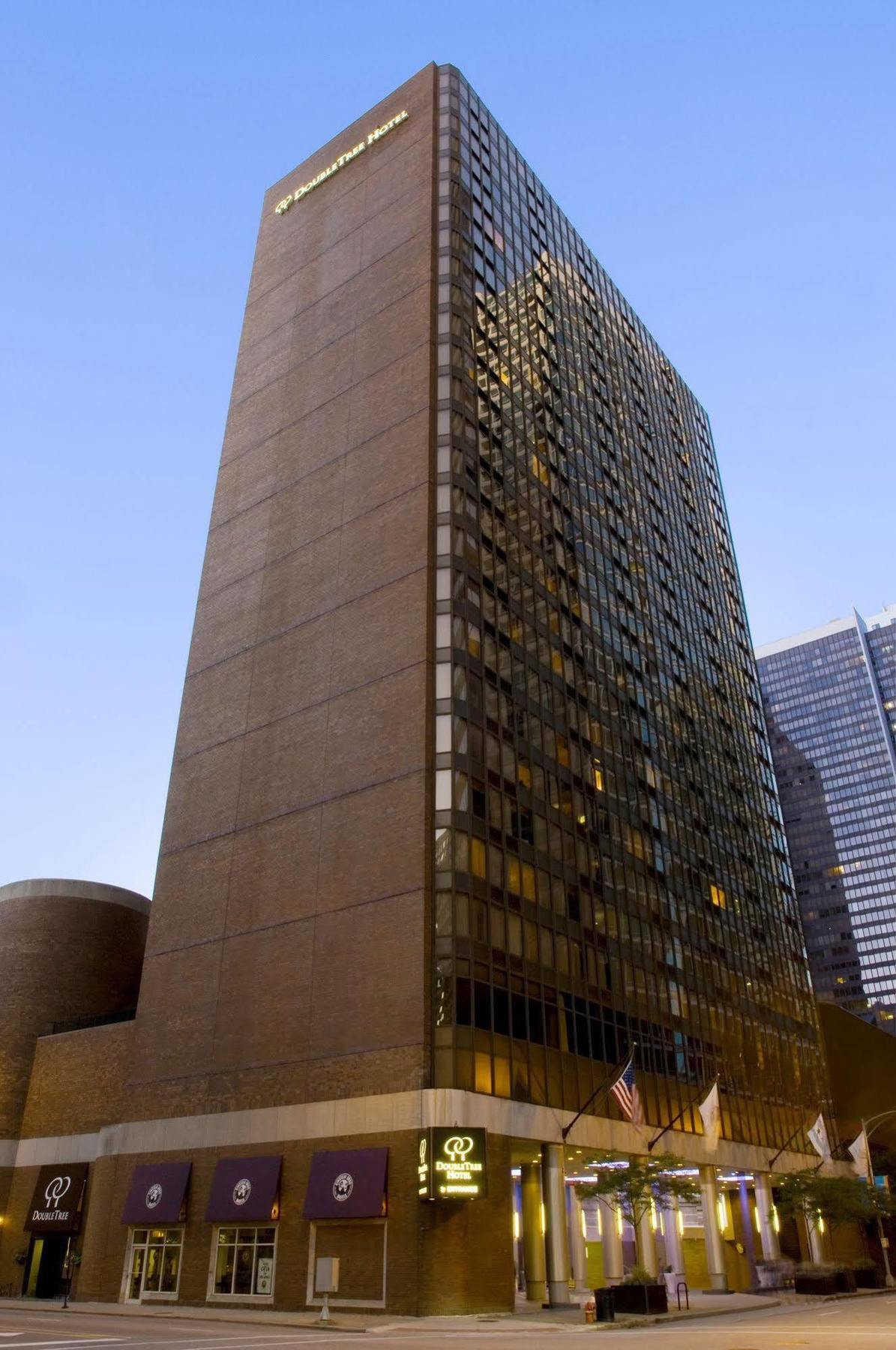 Hotel Doubletree By Hilton Magnificent Mile Chicago