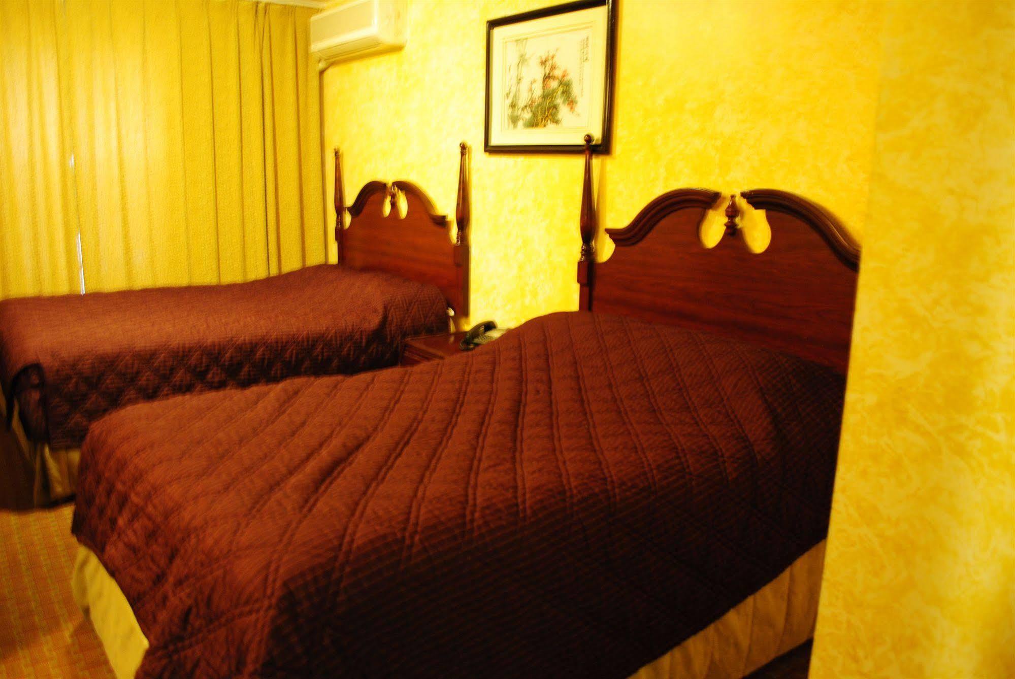 Chinatown Hotel 2*