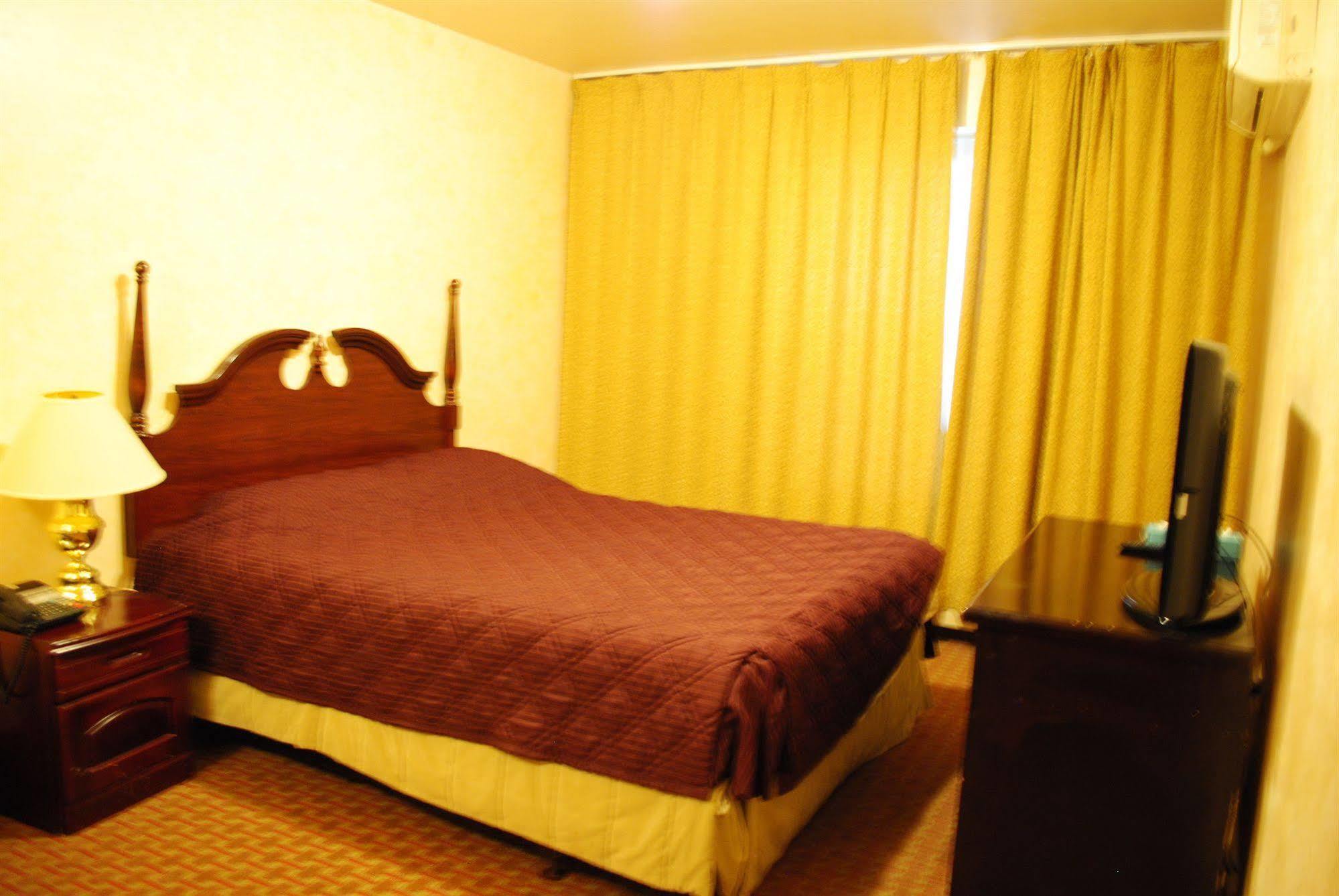 Chinatown Hotel 2*
