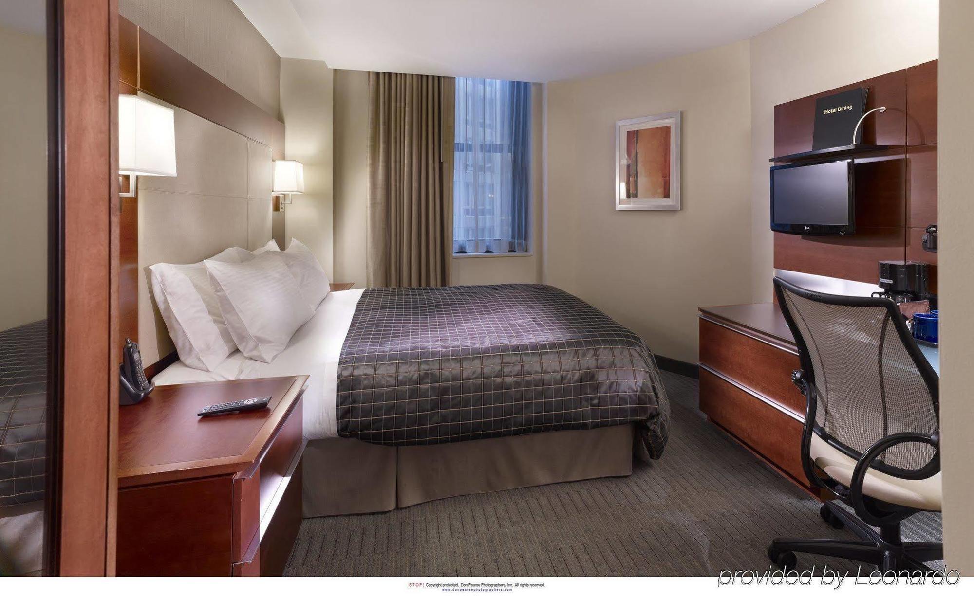 River Hotel 4*
