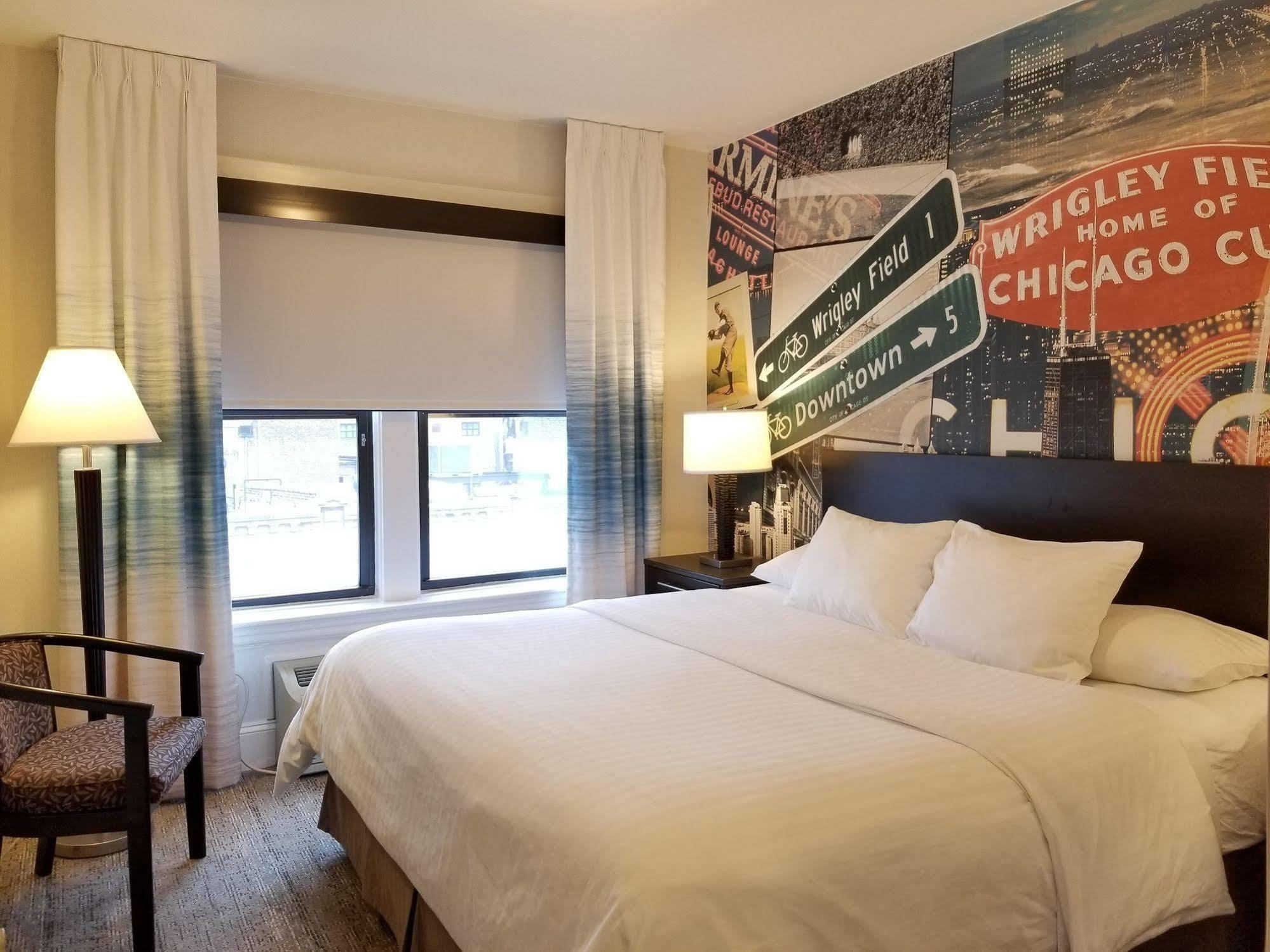 Hotel Versey Lincoln Park 3*