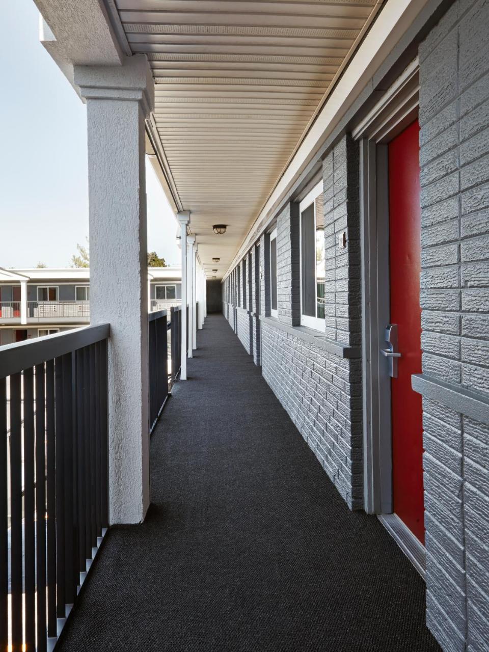 Motel Carlton Midway