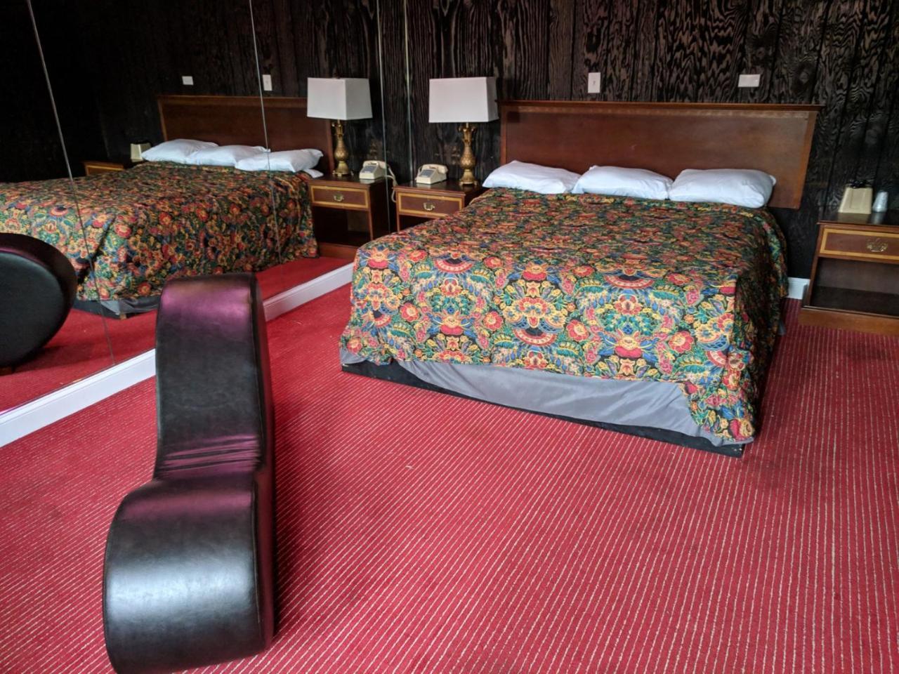 Skylark Chicago