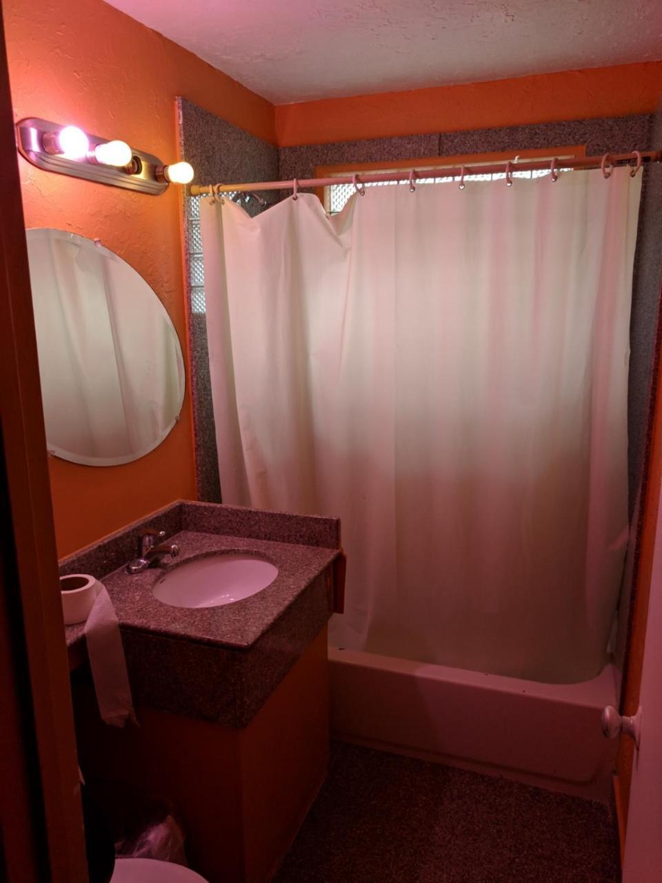Hotel Skylark