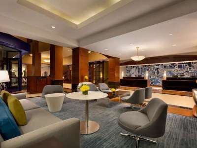 Hilton Magnificent Mile 3*